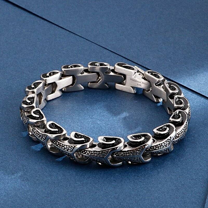 Stainless Steel Bracelet with Dragon Scale Shaped Links