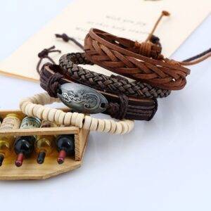 4-Piece Bracelet Set with Gecko Plaque