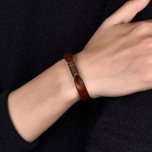 Simple Leather Bracelet with Magnetic Clasp 